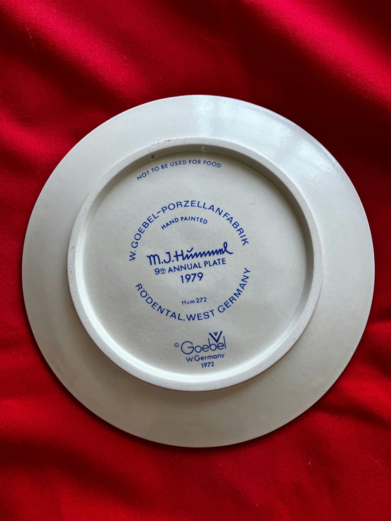 Goebel Hummel Annual Plates (1976–1979) - image 9 of 9