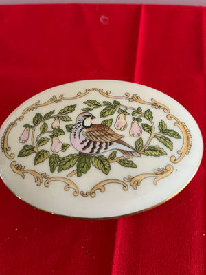 Lenox Christmas Trinket Box - Image 1 of 3