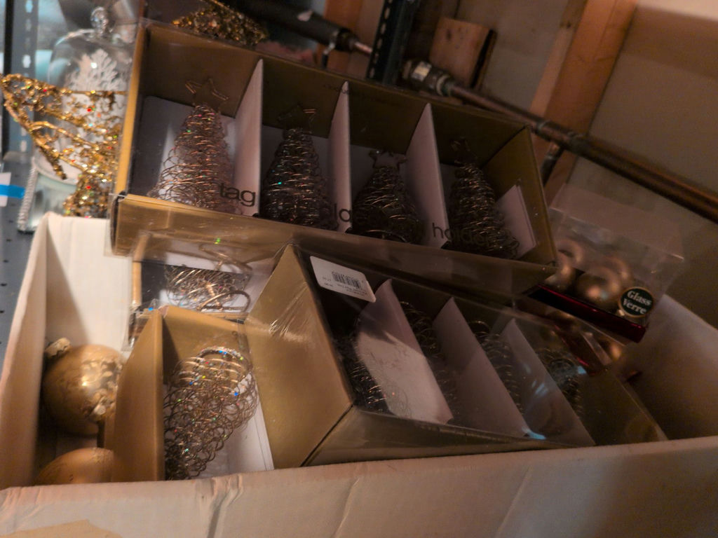 Christmas Holiday Decor Assortment - image 7 of 8