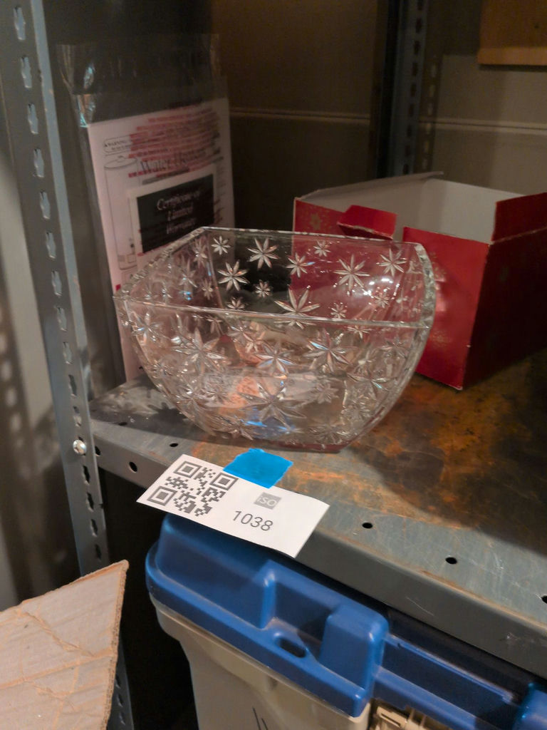 Starburst Pattern Glass Bowl - image 5 of 5