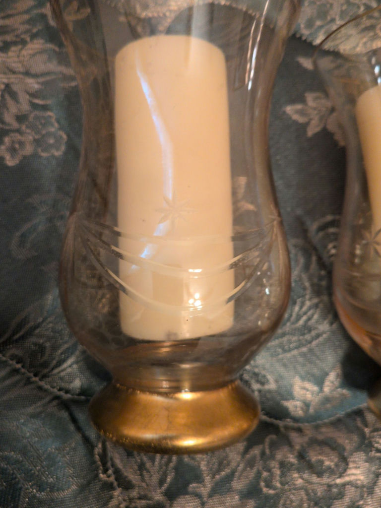 Assorted Holiday Home Decor Items - image 5 of 8