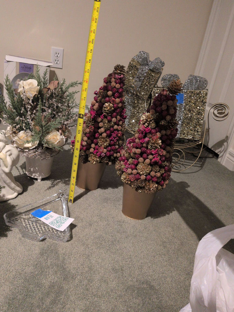 Holiday Decorative Arrangements, Santa Figurine, and Glass Tree Dish - image 7 of 7