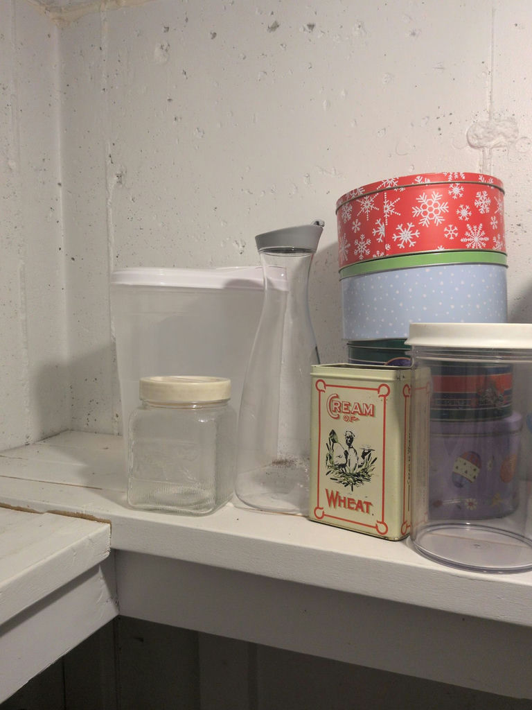 Assorted Food Storage Containers and Kitchen Canisters - image 2 of 5