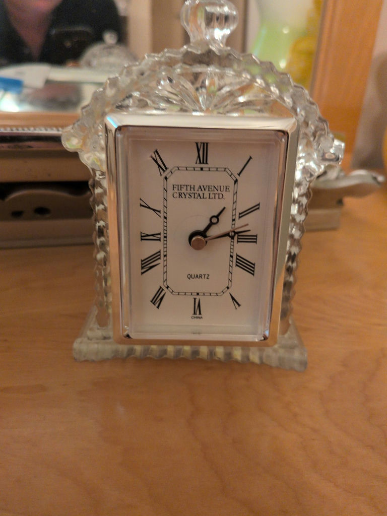 Fifth Avenue Crystal Ltd. Clock and Decorative Mirror Trays - image 3 of 5