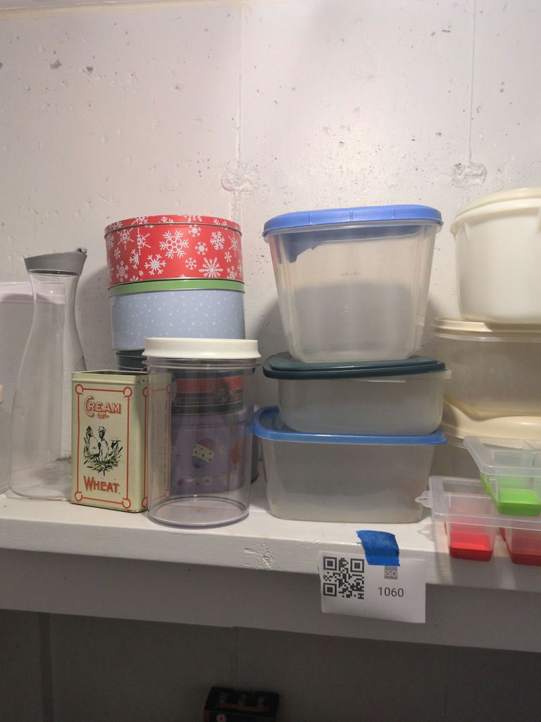 Assorted Food Storage Containers and Kitchen Canisters - image 3 of 5