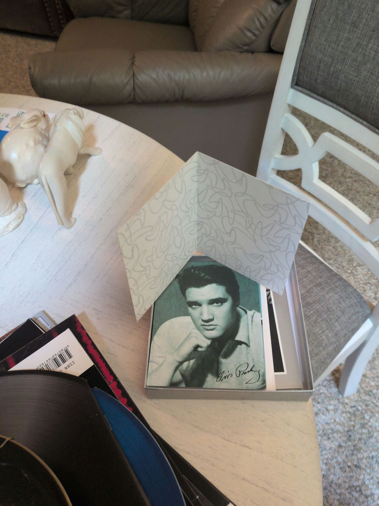 Elvis Presley Collectibles and Media Lot - image 7 of 15