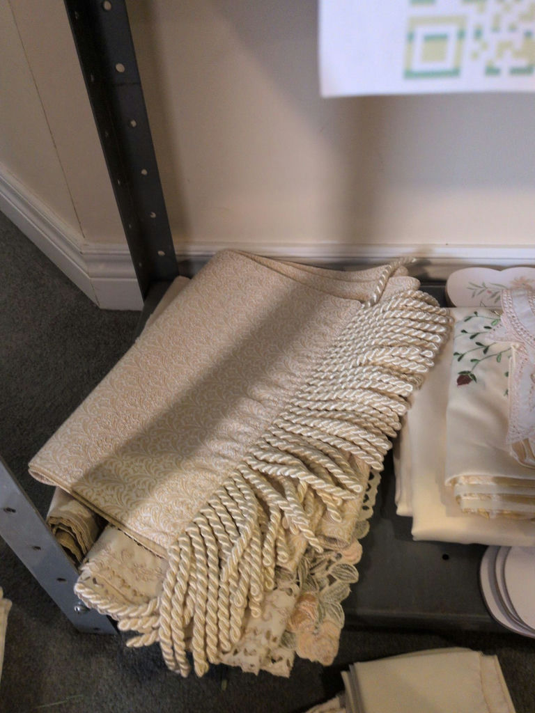 Assorted Decorative Table Linens and Cloth Napkins - image 9 of 13