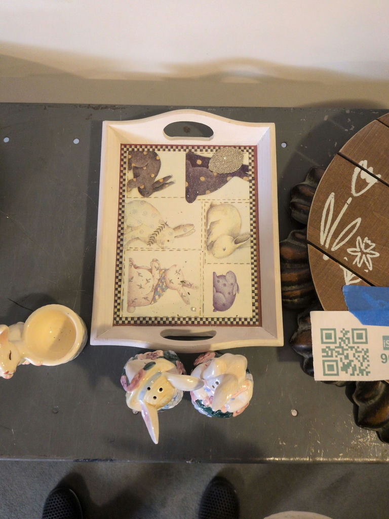 Easter Bunny Figurines and Decorative Tray Set - image 5 of 9