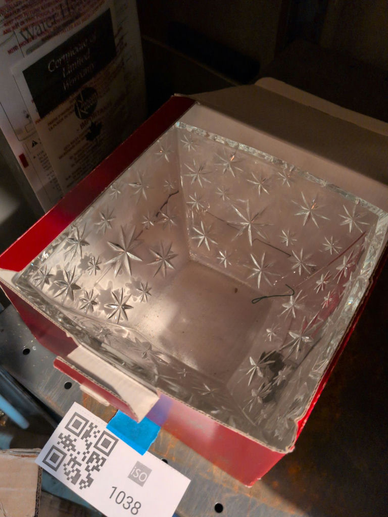 Starburst Pattern Glass Bowl - image 4 of 5