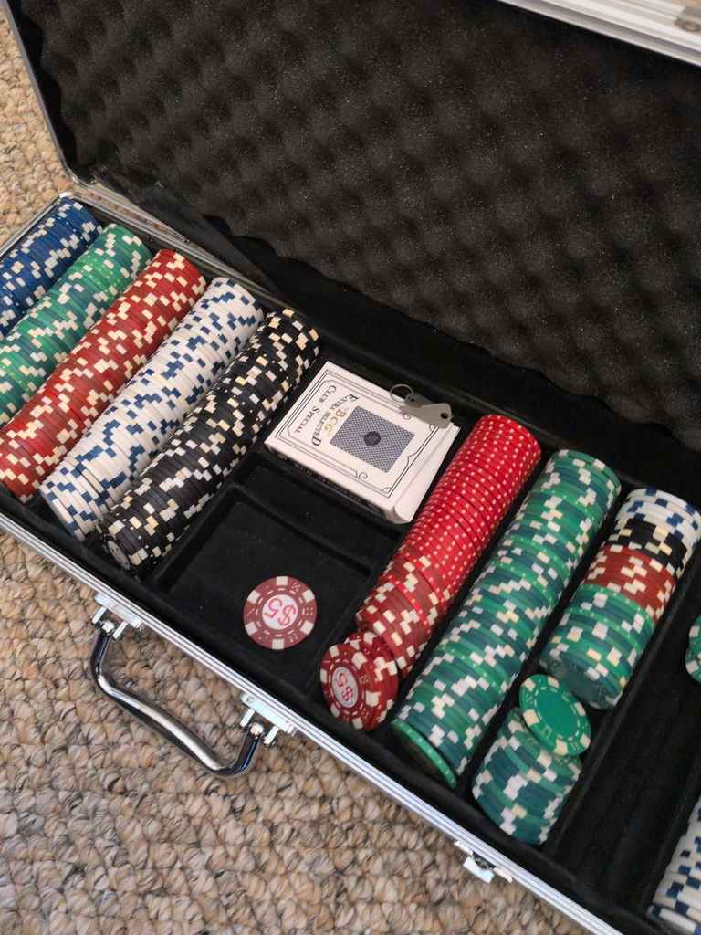 Poker Chip Set with Aluminum Carrying Case and Coasters - image 5 of 5
