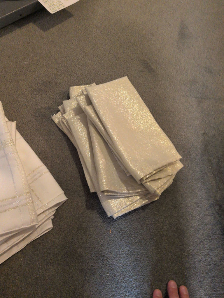 Assorted Table Linens and Decorative Fabric Textiles - image 3 of 10