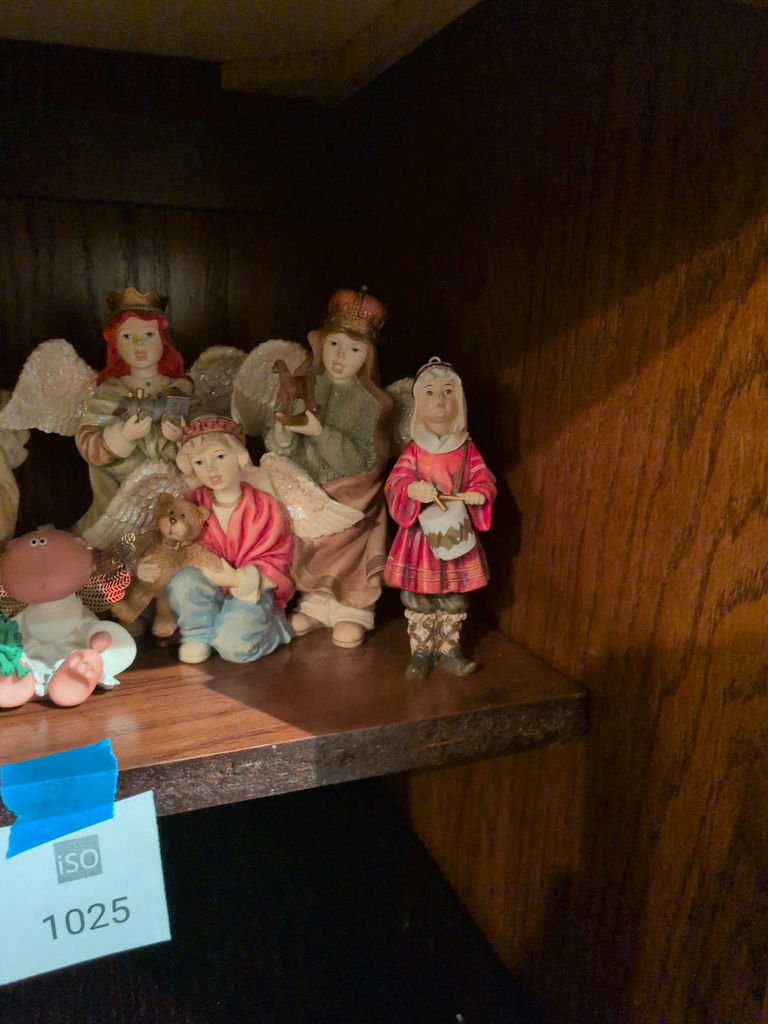 Collection of Angel Figurine Decorations - image 5 of 5