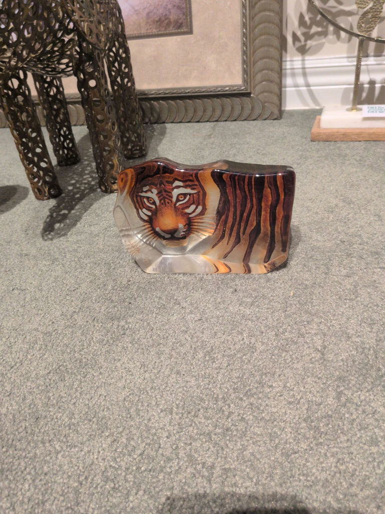 Animal-Themed Decorative Sculptures - image 2 of 8