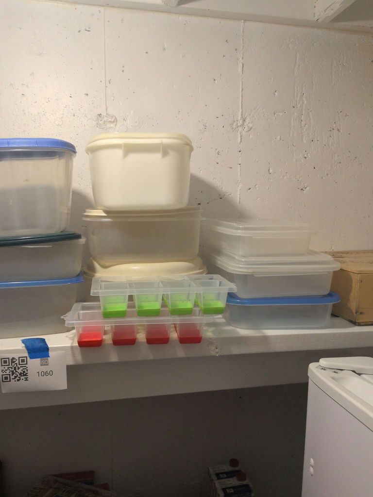 Assorted Food Storage Containers and Kitchen Canisters - image 4 of 5
