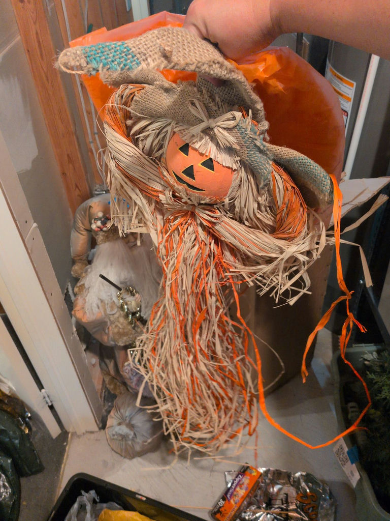 Halloween Decorations and Storage Bin - image 3 of 9