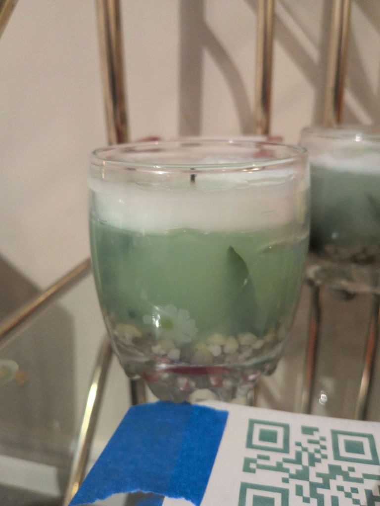 Assorted Decorative Candles and Candle Holders - image 6 of 7