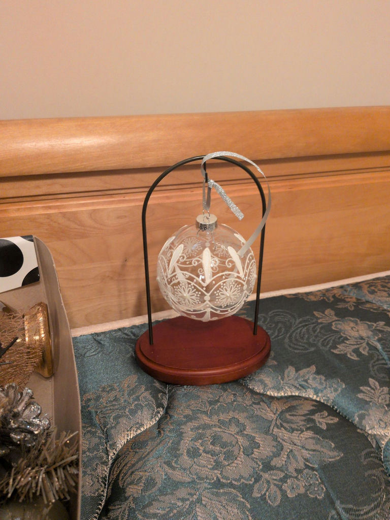 Assorted Holiday Home Decor Items - image 2 of 8