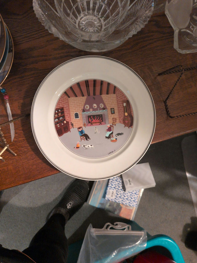 Decorative Plates and Plate Stands - image 3 of 12