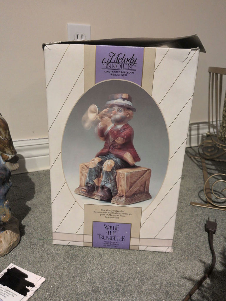 Melody in Motion Willie the Trumpeter Figurine and Decorative Statues - image 4 of 7