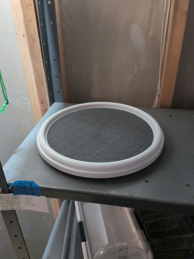 Round Cake Carrier and Rotating Cake Stand - image 2 of 5