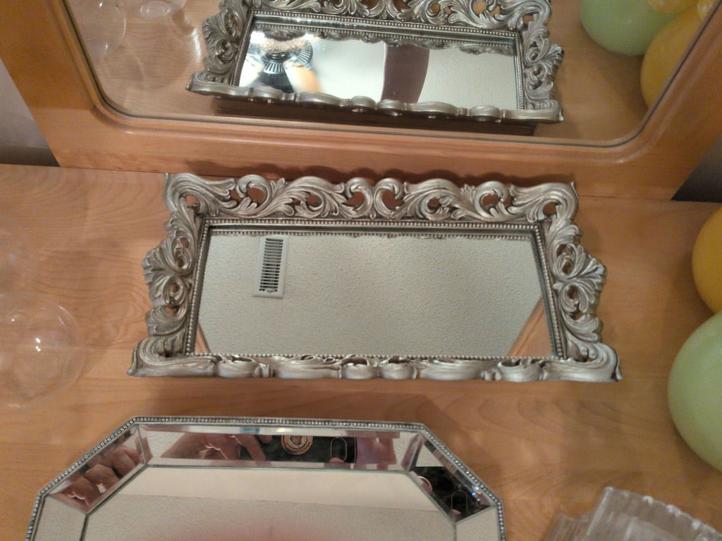 Fifth Avenue Crystal Ltd. Clock and Decorative Mirror Trays - image 5 of 5