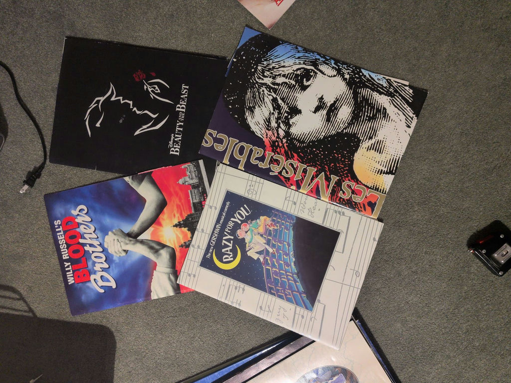 Collection of Theater and Music Souvenir Programs and Booklets - image 3 of 7