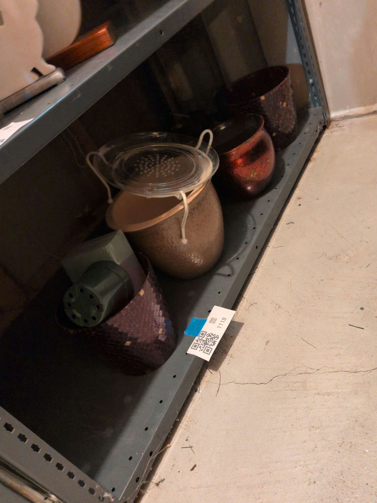 Decorative Planters and Plant Pots - image 1 of 5
