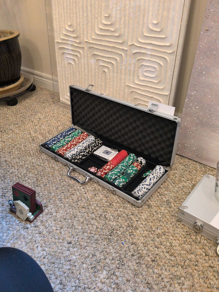 Poker Chip Set with Aluminum Carrying Case and Coasters - image 4 of 5