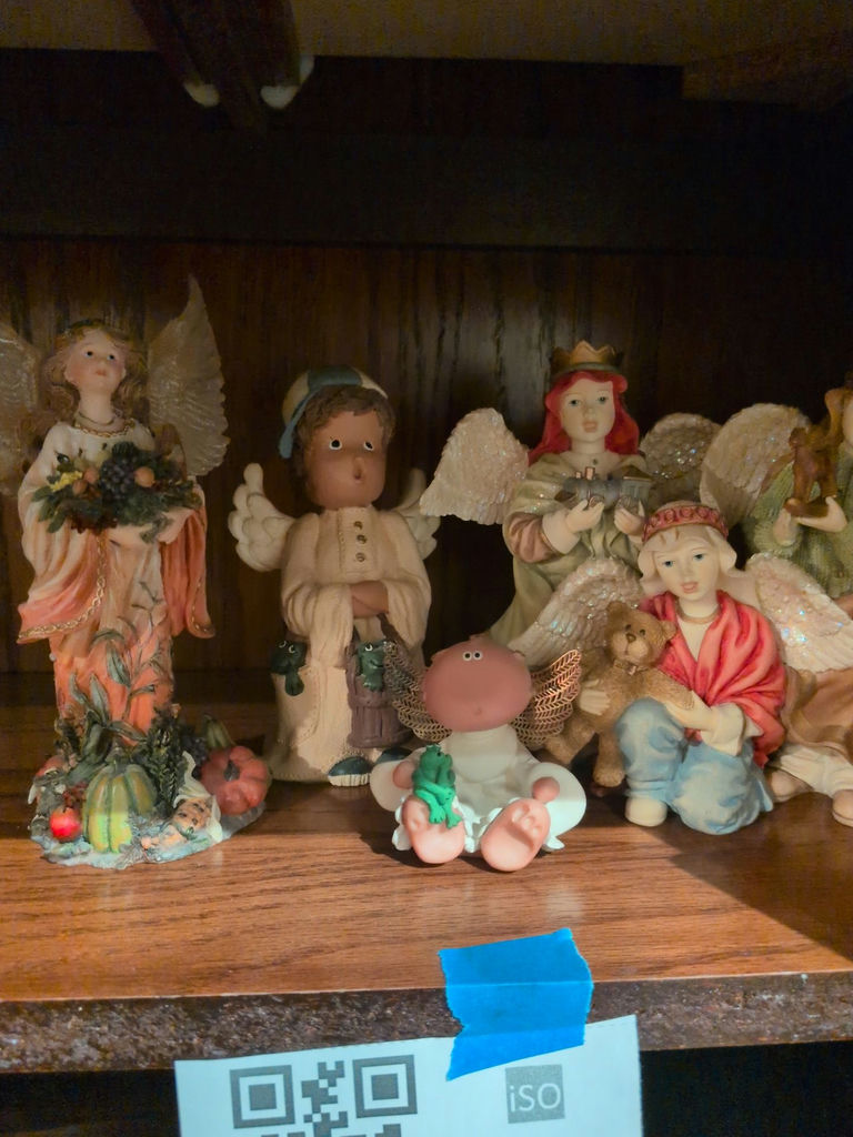 Collection of Angel Figurine Decorations - image 3 of 5