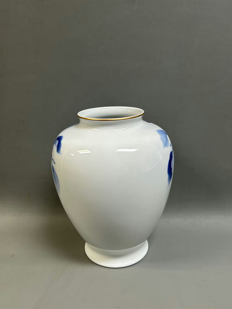 Vintage Japanese Fukagawa Vase - image 4 of 6