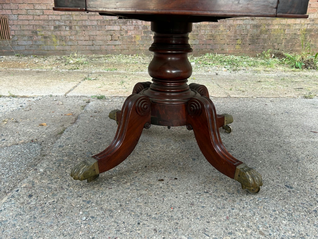 Antique Mahogany Drop Leaf Table - image 8 of 8
