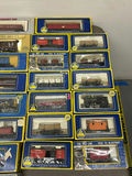 AHM Ho Trains  - thumbnail 4 of 9