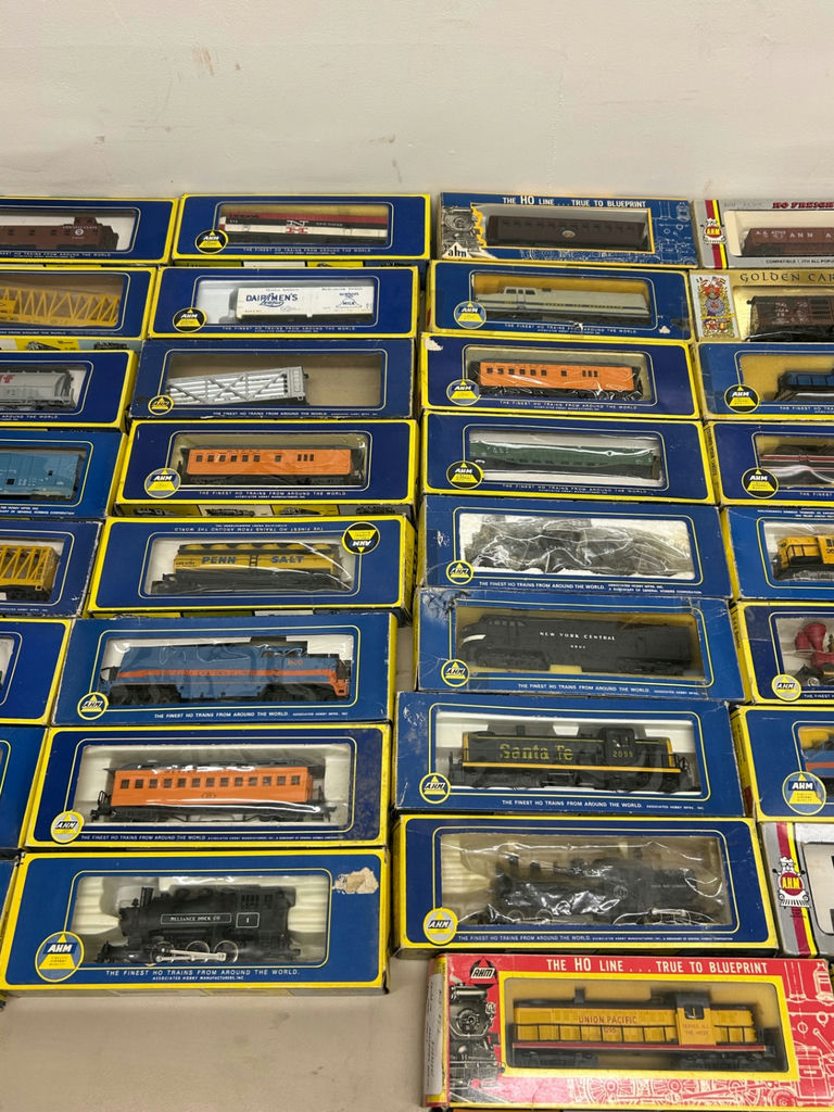 AHM Ho Trains  - image 3 of 9