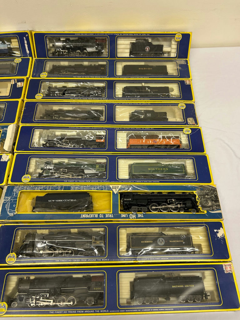 AHM Ho Trains - image 4 of 6