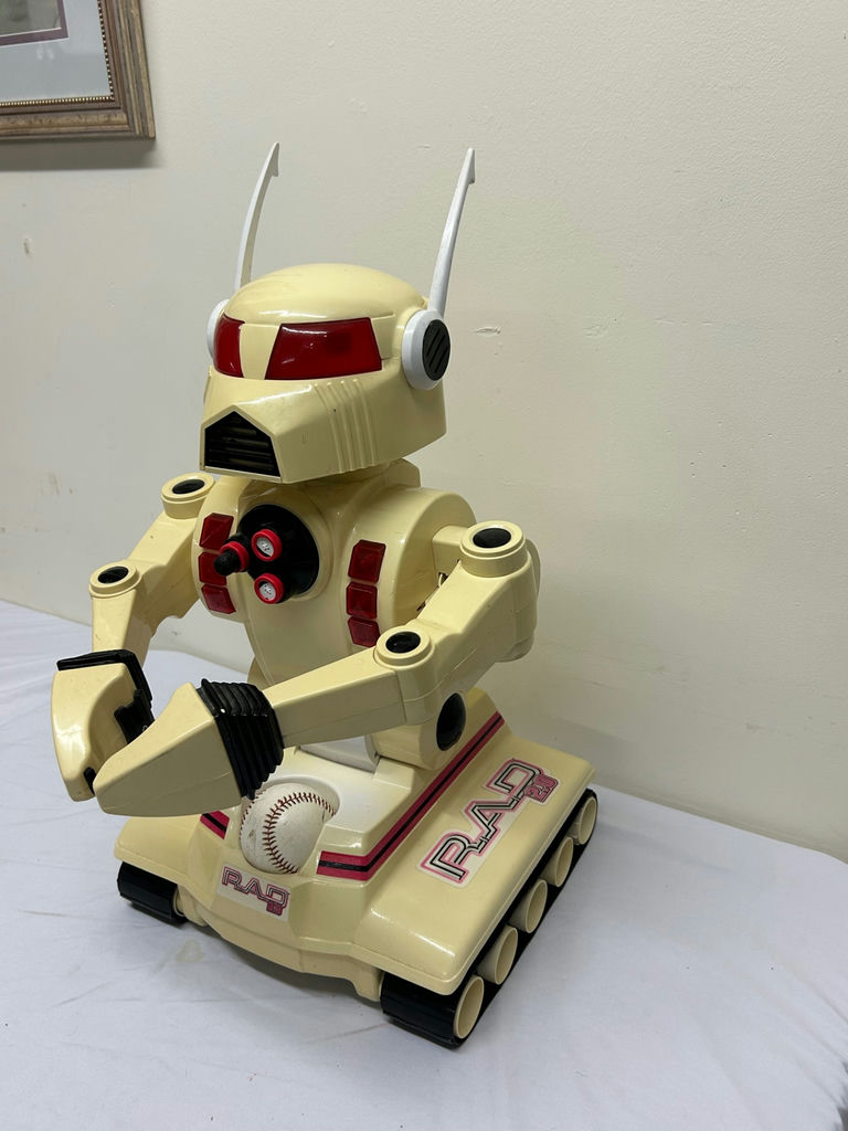 1999 Toymax Rad Robot  - image 3 of 6