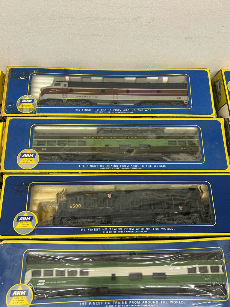 AHM HO Trains  - image 6 of 7