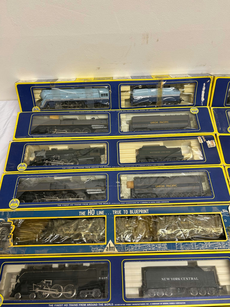 AHM Ho Trains - image 2 of 6
