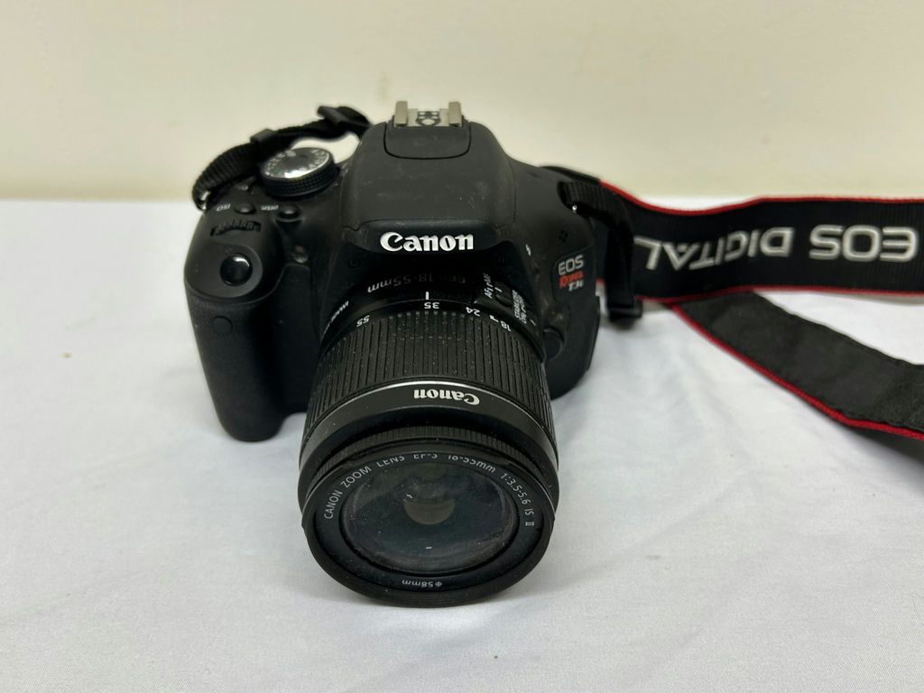 Canon EOS Rebel T3i Camera  - image 5 of 6
