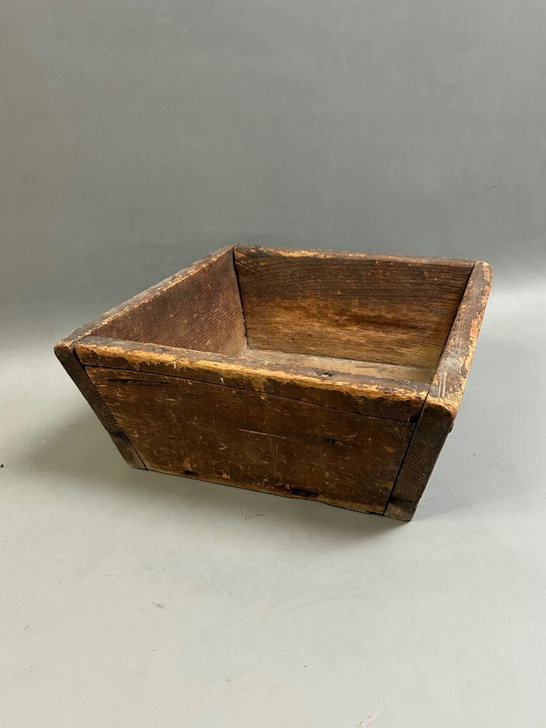 Primitive Grain Dry Measure  - image 4 of 6