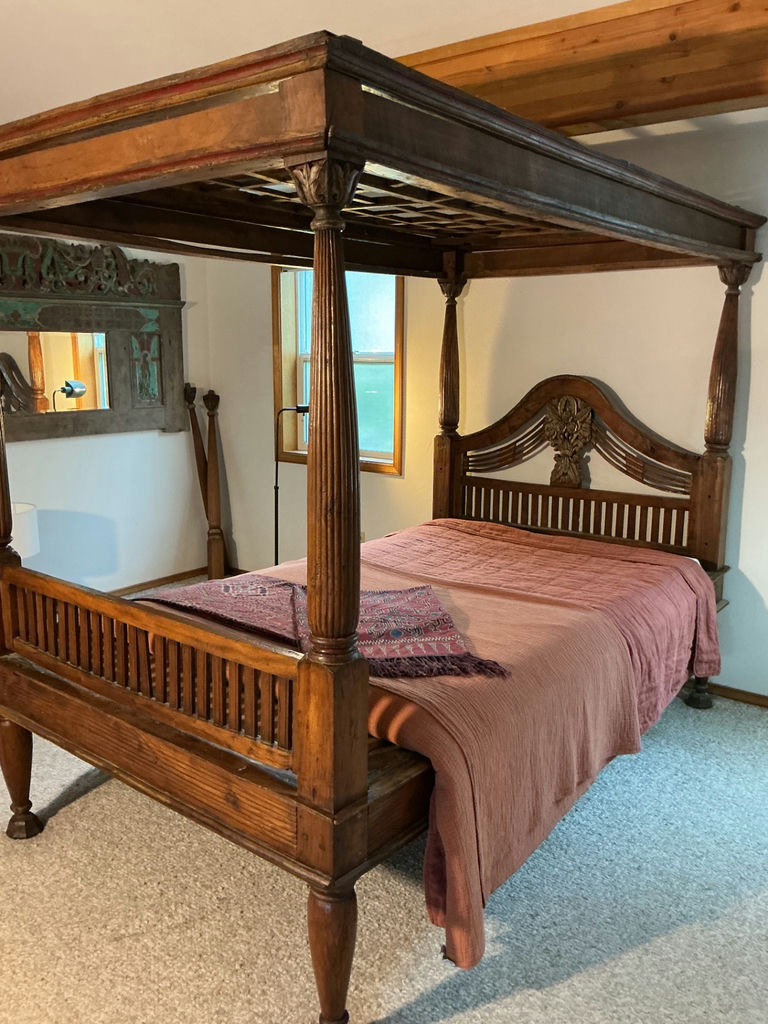 Indonesian Solid Wood Canopy bed - image 1 of 14