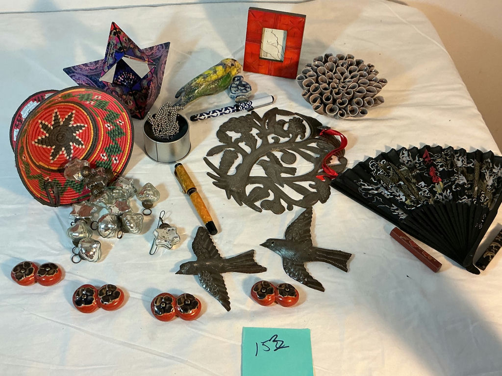 Milagros and more - image 1 of 8