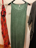Sleeveless long dresses - thumbnail 2 of 6