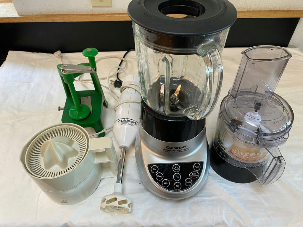 Small Kitchen Appliances - image 1 of 9