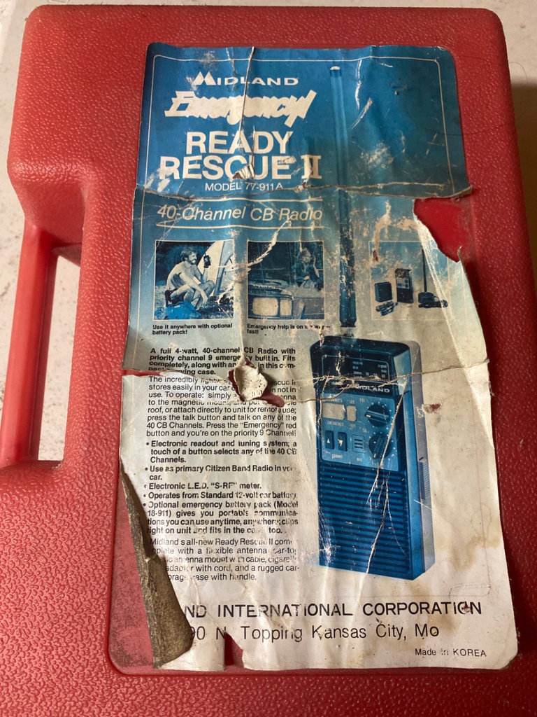 Vintage outdoor electronics and camping gear collection - image 3 of 10