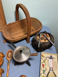 Collection of vintage kitchenware, utensils, and carving tools - thumbnail 5 of 14