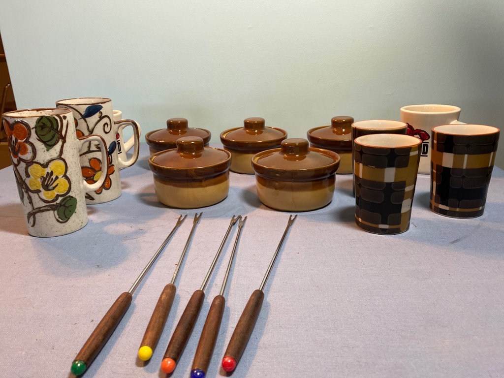 Assorted Vintage ceramic mugs, bowls with lids, and skewers - image 1 of 4