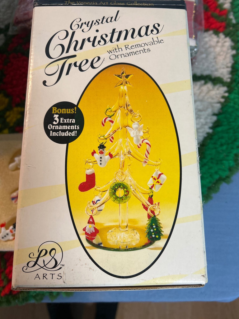 Vintage Christmas Decor - image 2 of 10