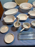 White CorningWare bakeware assortment - thumbnail 4 of 6