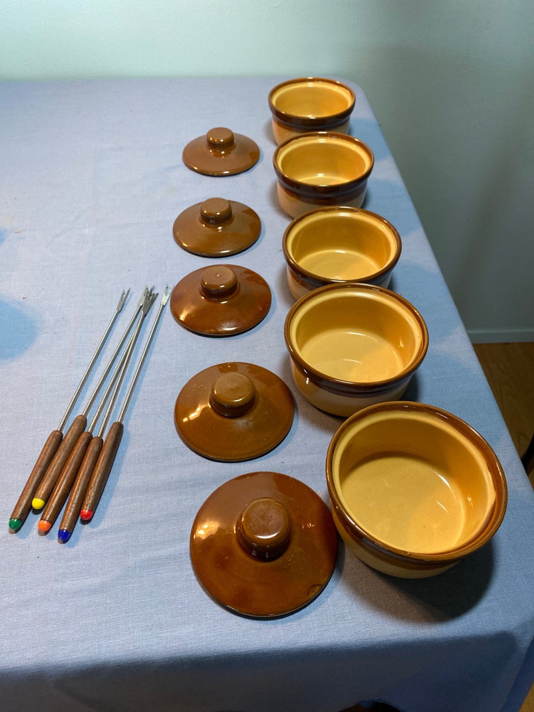 Assorted Vintage ceramic mugs, bowls with lids, and skewers - image 4 of 4