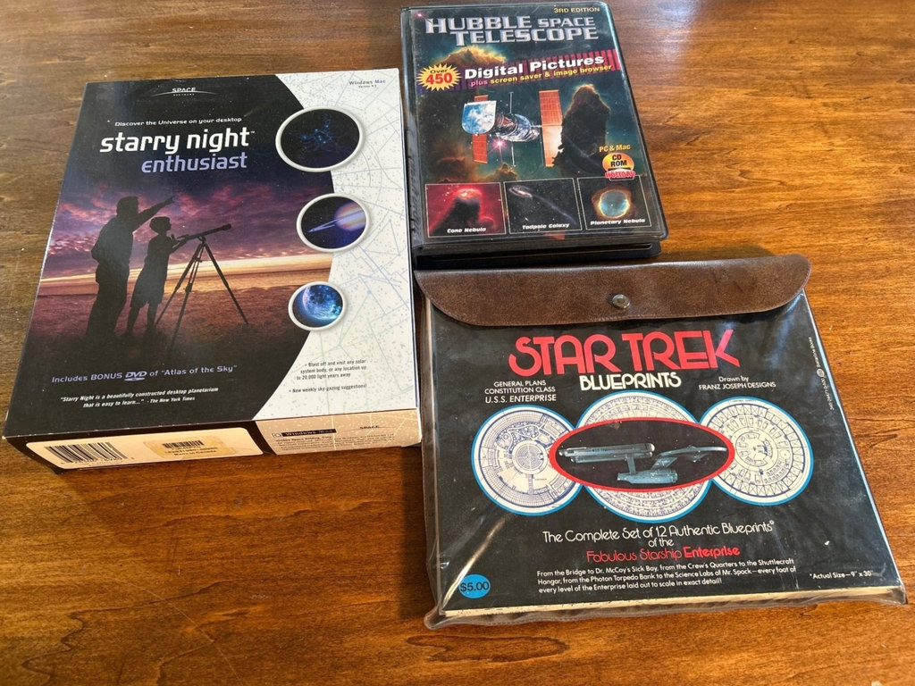 Space-themed books, blueprints, and astronomy software - image 1 of 6